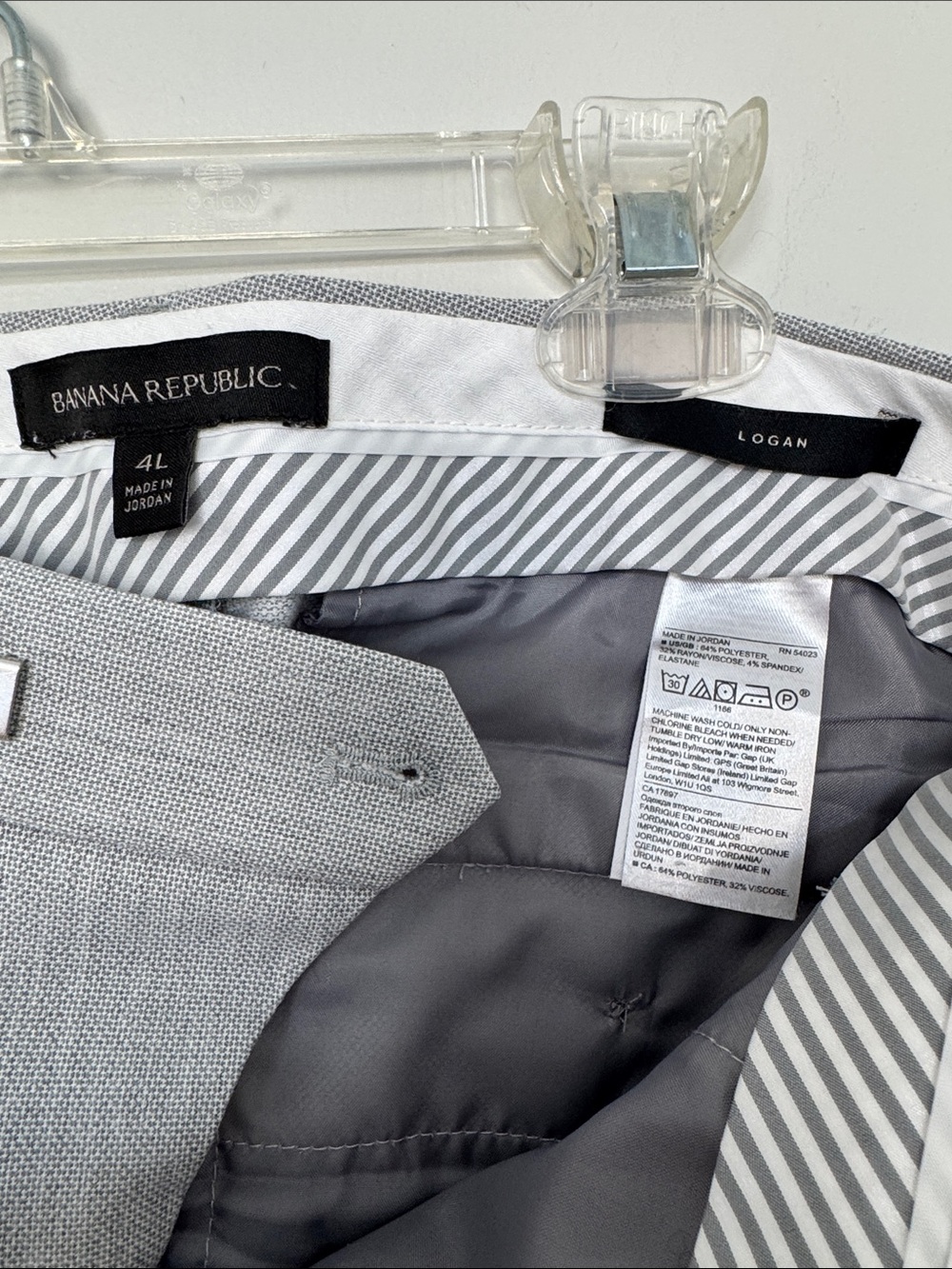 Banana Republic Women’s Logan Dress Pants in Light Gray 4 LONG 35” Inseam - Picture 3 of 8